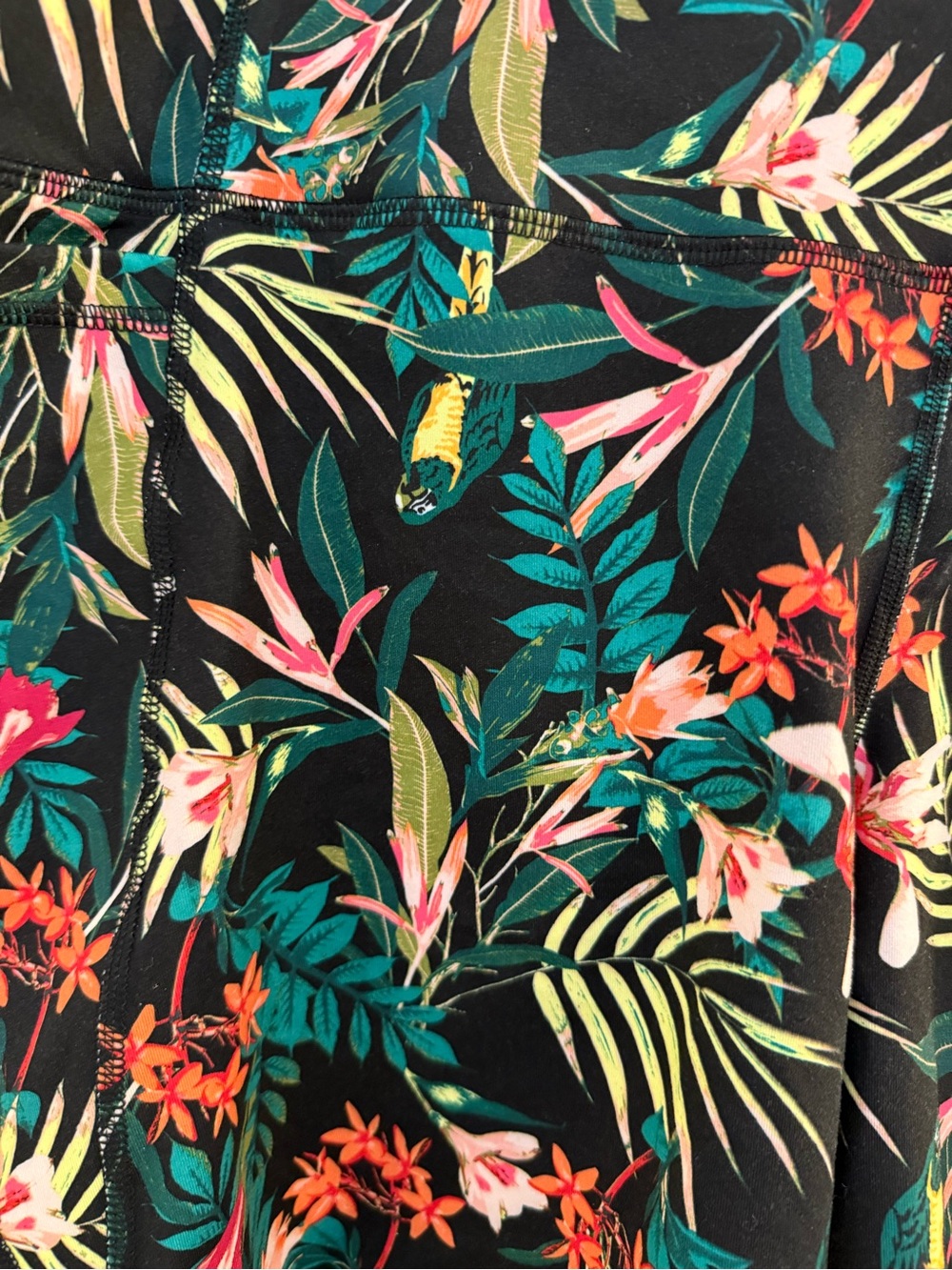 EUC Old Navy Biker Shorts Tropical Print Size XL - Picture 2 of 6